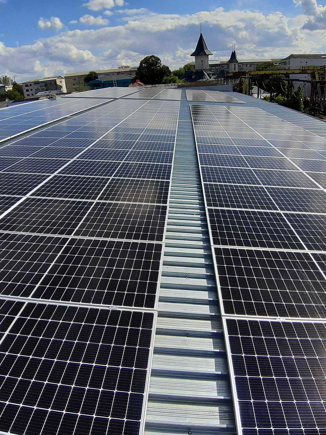 Volta X solar systems panouri fotovoltaice acoperis hala industriala Georgia